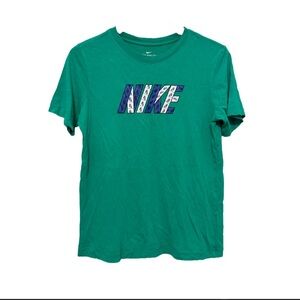 Vintage Nike Green Logo Graphic Tee T-Shirt